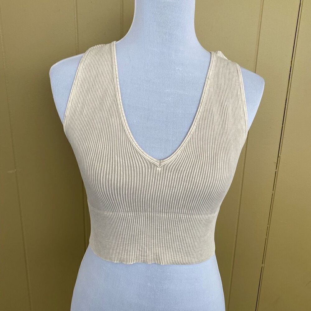 Nikibiki women S v-cut ribbed crop tank top cream